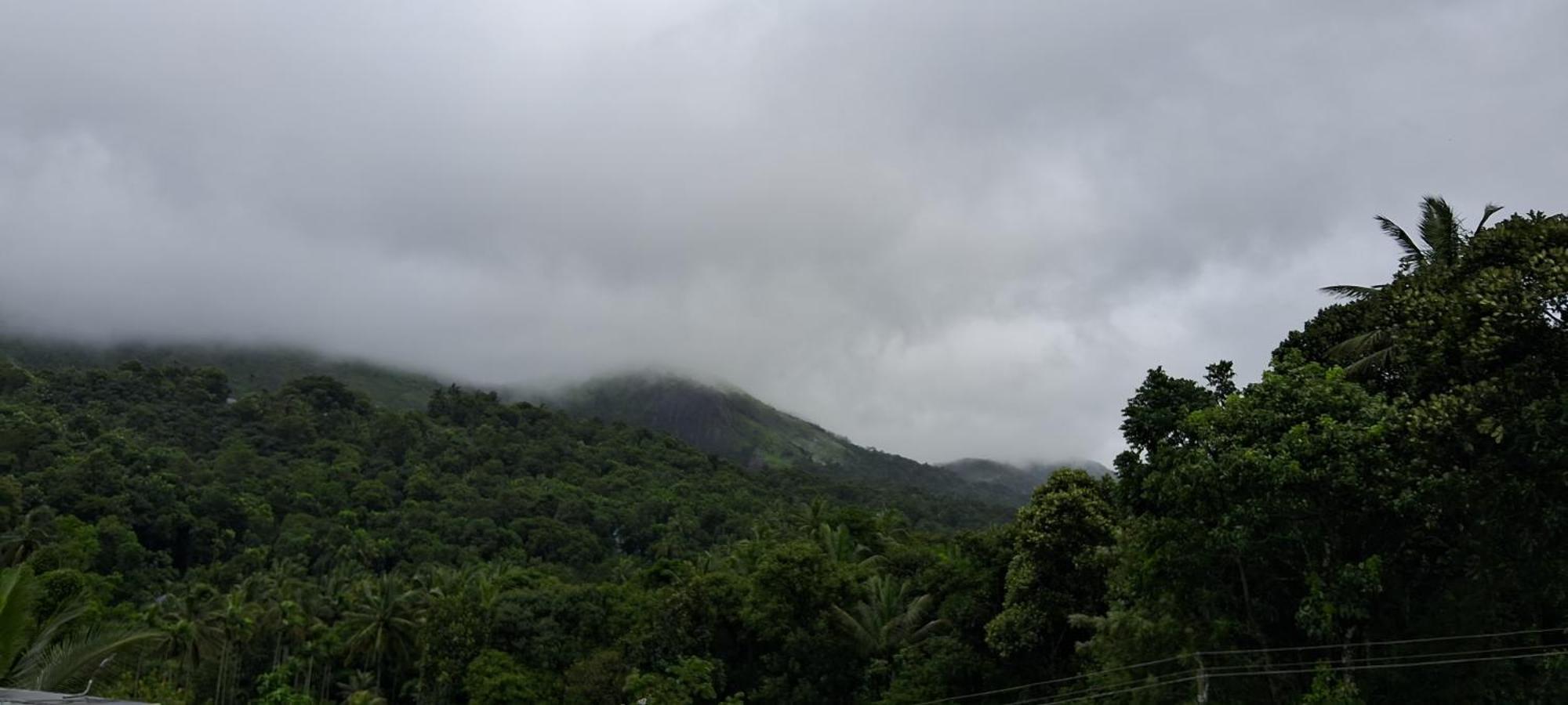 Rockland Holidays Ramakkalmedu Luaran gambar